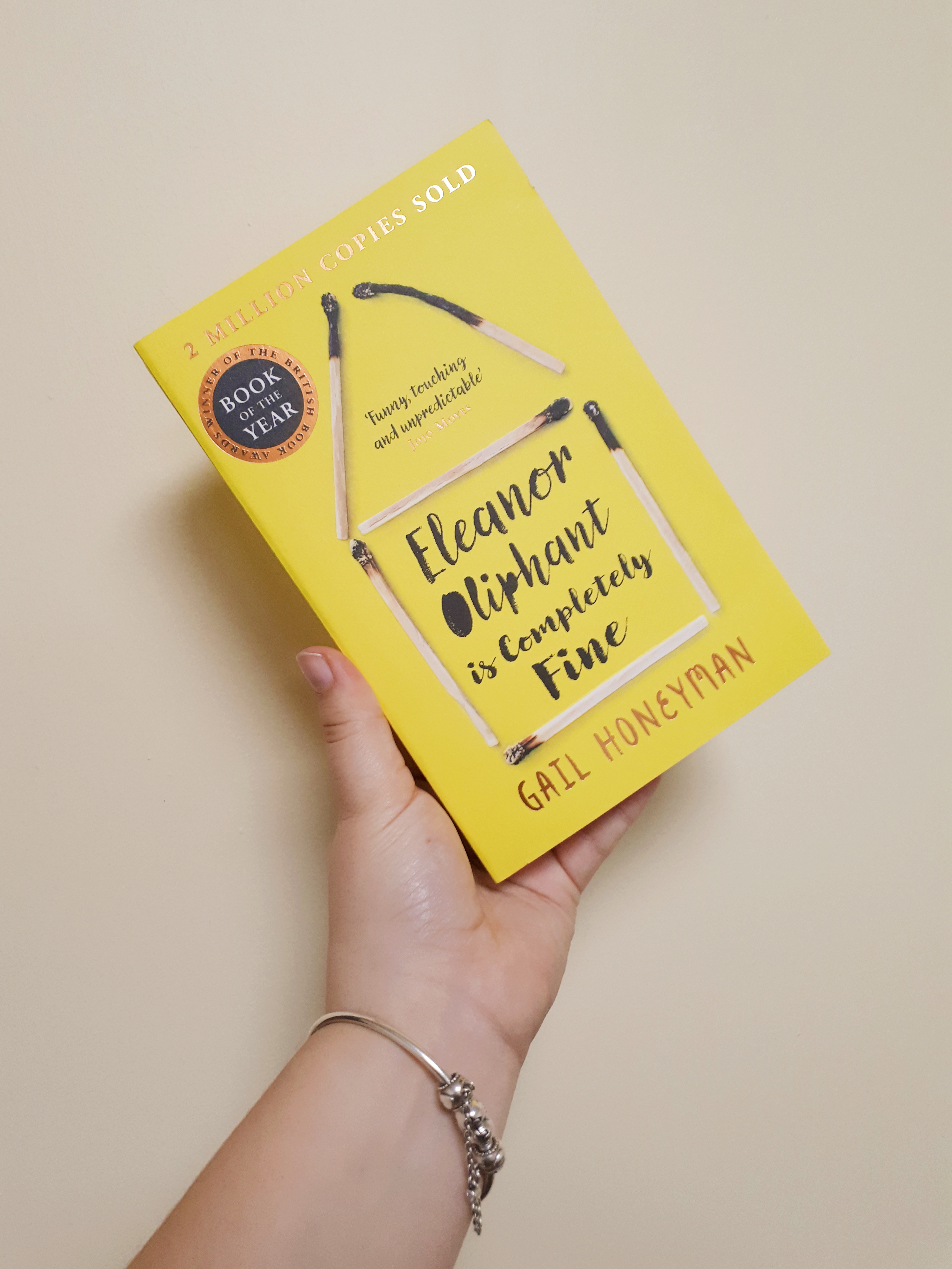 Cover of Eleanor Oliphant is Completely Fine - Gail Honeyman |