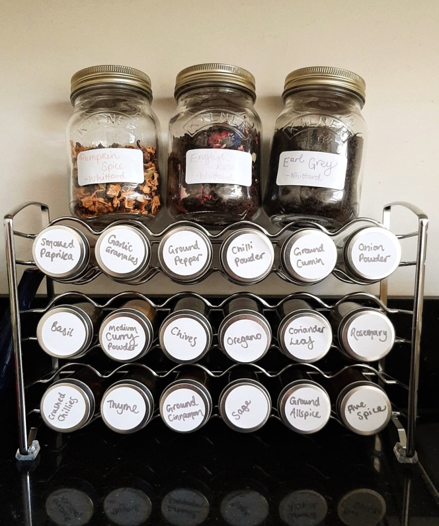 Space rack - make a rented house a home