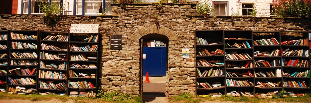 Five Bookish Places I Want to Visit! |&nbsp;Travel